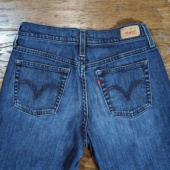 Levis 505 Straight Leg Jeans Size 4 (28X28.5) Womens Stretch Medium Blue Wash - Picture 12 of 14